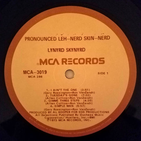 Lynyrd Skynyrd : (Pronounced 'Lĕh-'nérd 'Skin-'nérd) (LP, Album, RE, Gat)