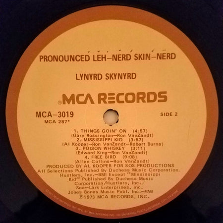 Lynyrd Skynyrd : (Pronounced 'Lĕh-'nérd 'Skin-'nérd) (LP, Album, RE, Gat)