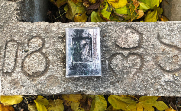 dolphin hospital : Live In თ​ბ​ი​ლ​ი​ს​ი (Cass, Mono, Ltd)