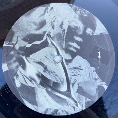 Huggy Bear (3) : Taking The Rough With The Smooch (10", Comp)