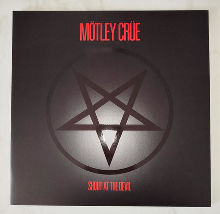 Mötley Crüe : Shout At The Devil (LP)
