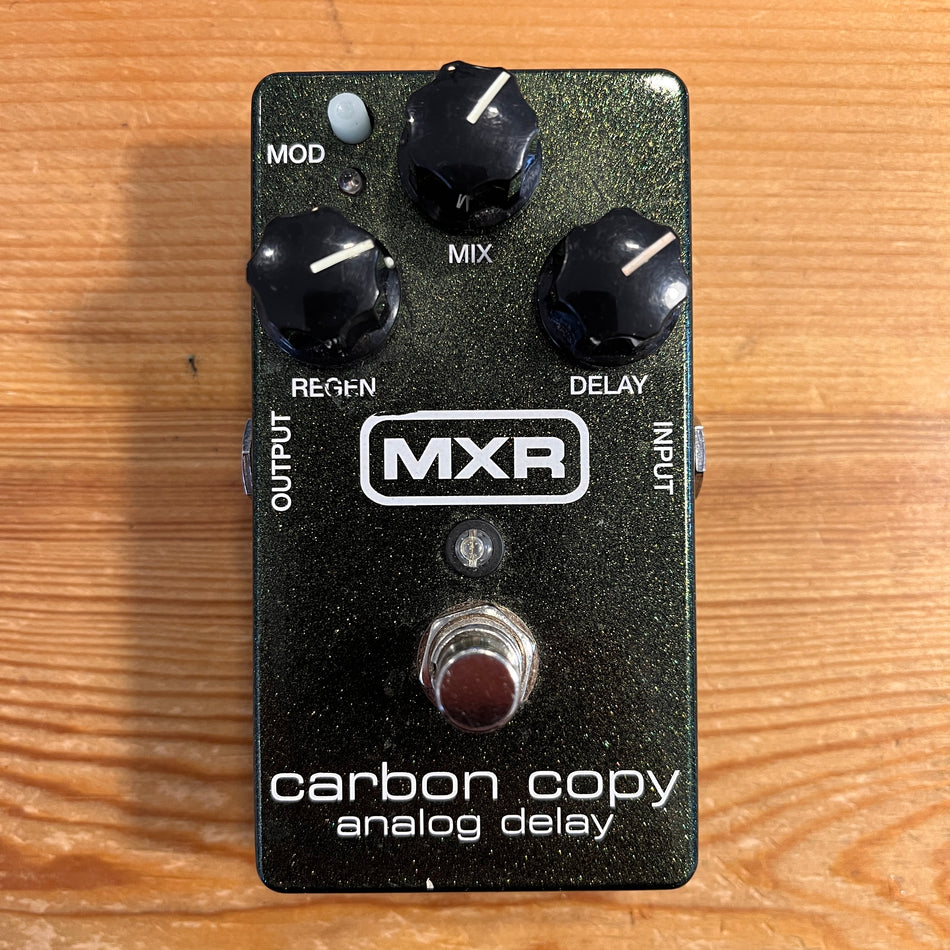 MXR Carbon Copy Analog Delay pedal